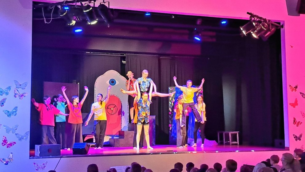 Sagan af bláa hnettinum