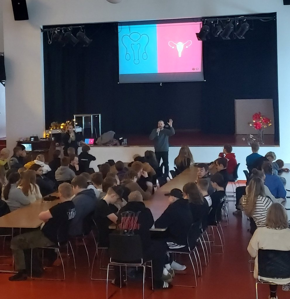 #karlmennskan - #fávitar