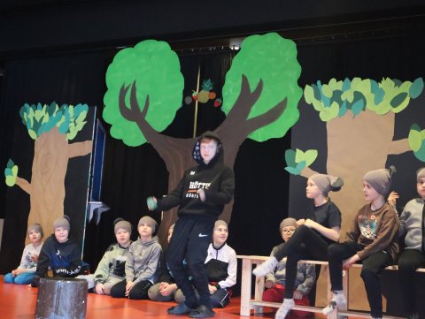 Undirbúningur árshátíðar í 3. og 4. bekk